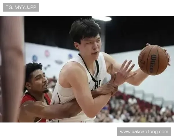 杨瀚森归队带领中国男篮打破困境 杨瀚森归队带领中国男篮打破困境